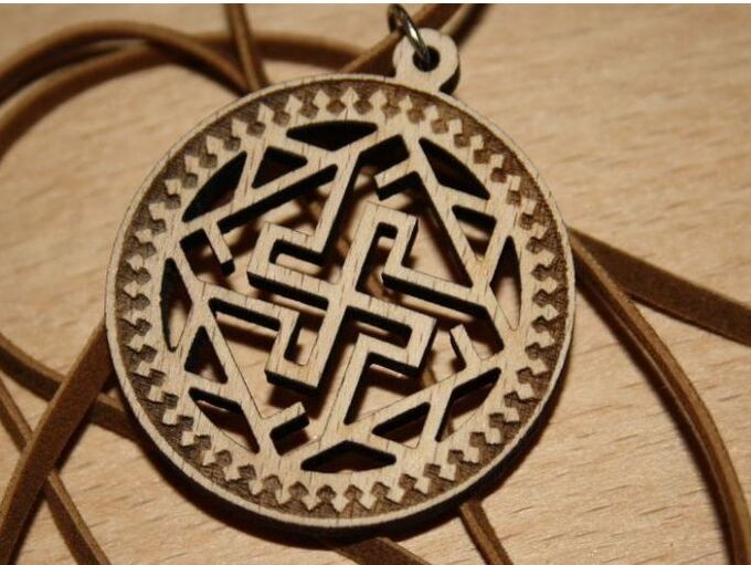 Amuleto eslavo para atraer dinero. 
